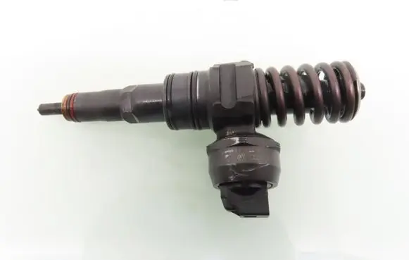 Fuel injector