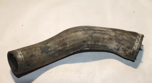 Volvo XC90 Engine coolant pipe/hose