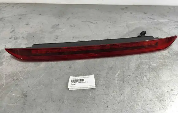 Volvo XC60 Third/center stoplight 32228419 31371839