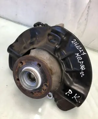Mercedes-Benz EQA Front wheel hub A2473320100
