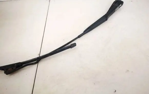 Opel Astra G Front wiper blade arm