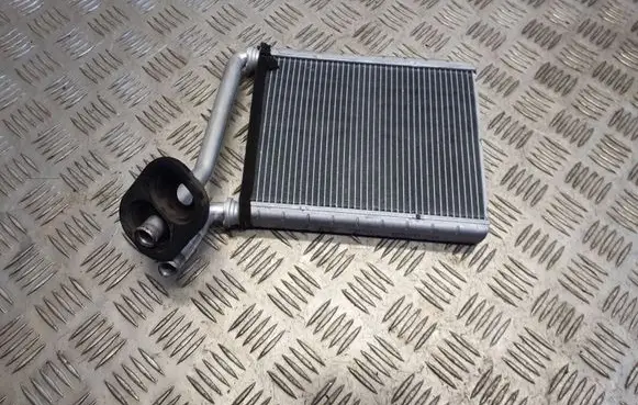 Toyota Avensis T270 Heater blower radiator