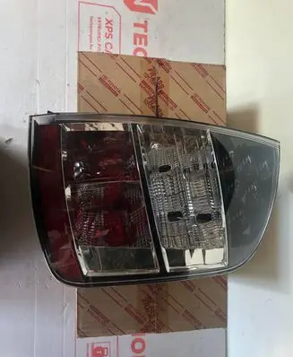 Toyota Prius (NHW20) Rear/tail lights