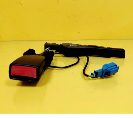 Citroen C3 Front seatbelt buckle 33022955