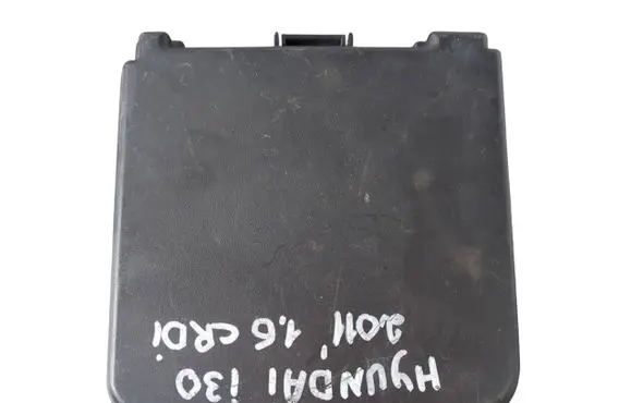 Hyundai i30 Fuse box cover 919512R111