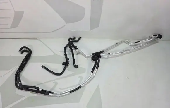 BMW X5 G05 Engine coolant pipe/hose 
