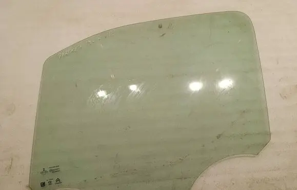 Peugeot Partner III Front door window glass four-door 43R000015 E000191