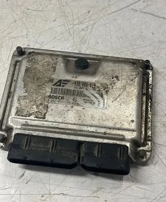 Volkswagen PASSAT B5.5 Engine control unit/module 038906019