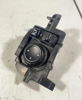 Nissan Qashqai Wing mirror switch 255704EA1B 0914