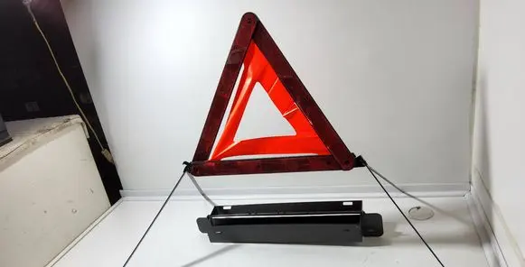 Mercedes-Benz A W168 Emergency warning sign 1688990814 27R03899