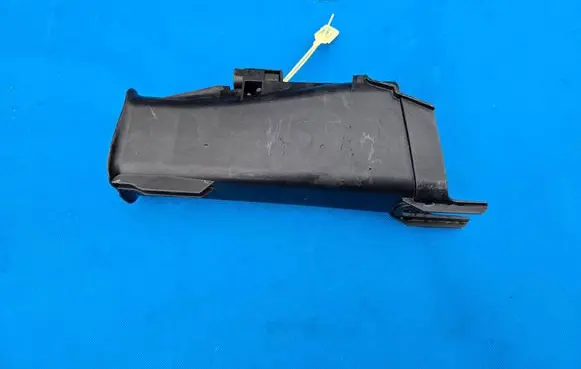 BMW M4 G82 G83 Air intake duct part 8095803