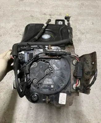 Jaguar F-Pace AdBlue liquid reservoir 0444040015 FPLA5J229AB HK835J228AF
