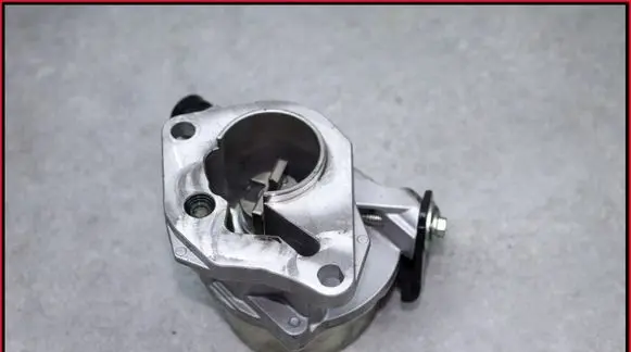 Nissan Qashqai Vacuum pump 8201005306B 7006730302