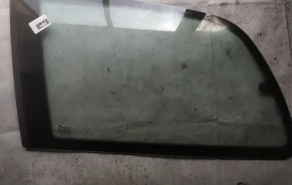 Ford Galaxy Rear side window as2