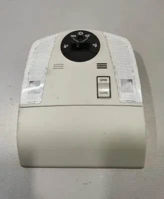 Toyota Prius (XW30) Front seat light 7563147030