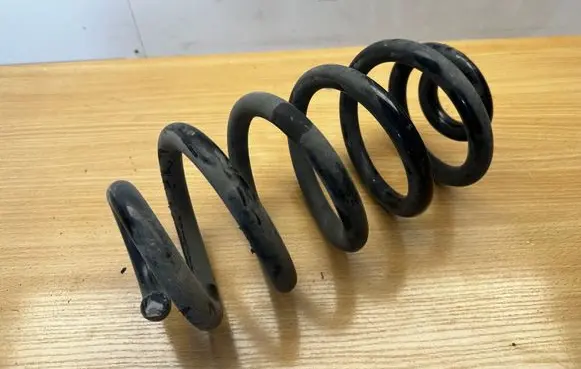 Audi A6 S6 C6 4F Rear coil spring