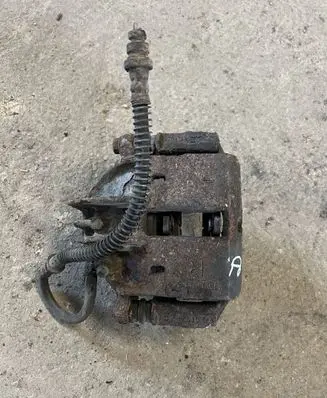 Mitsubishi Space Star Front brake caliper