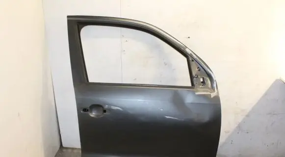 Volkswagen Amarok Front door