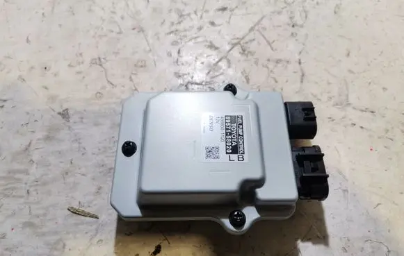 Lexus RX 450H Fuel injection pump control unit/module 8957158020 4998001120