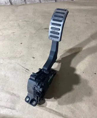 Volkswagen Polo V 6R Accelerator throttle pedal 6PV00849631 6Q1721503M
