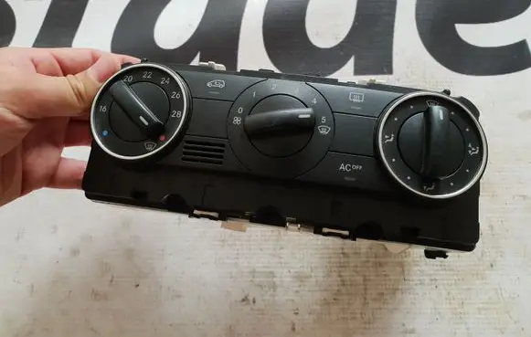Mercedes-Benz B W245 Climate control unit A1698300585 1698300585