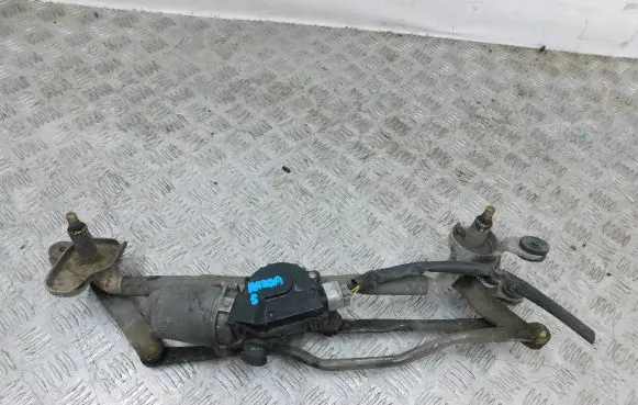 Mazda 5 Front wiper linkage and motor 1593000600