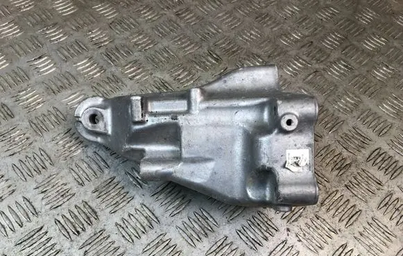 Mercedes-Benz C W205 Engine mount bracket A2462400617