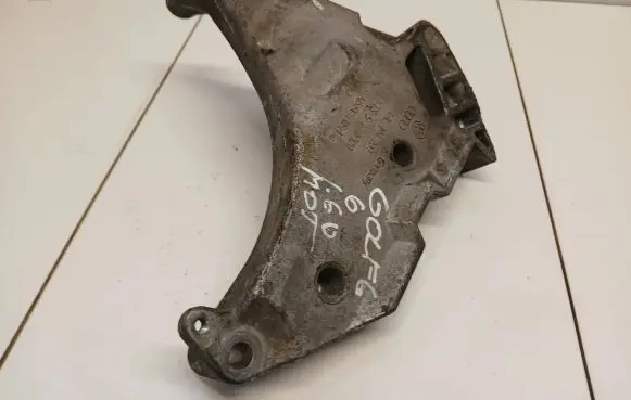 Volkswagen Golf VI Engine mounting bracket 03L199207 KTS51V120