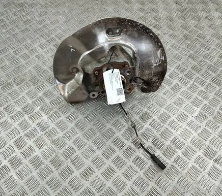 BMW X2 U10 Front wheel hub 6890179