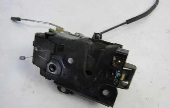 Skoda Fabia Mk2 (5J) Front door lock 3B1837015AN