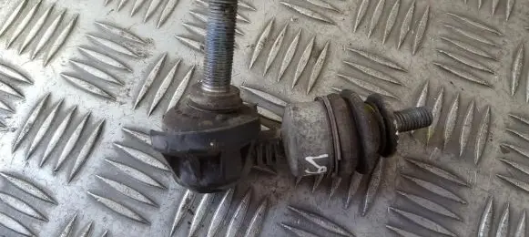Front anti-roll bar/stabilizer link