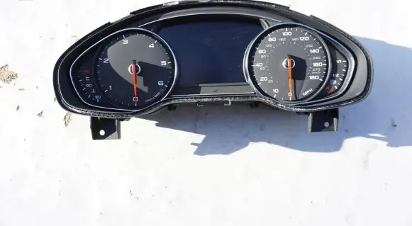 Audi A8 S8 D4 4H Speedometer (instrument cluster)