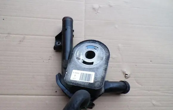 Renault Megane III Engine oil radiator 779744C