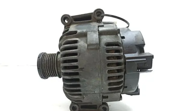 Mercedes-Benz Sprinter W906 Generator/alternator 114042