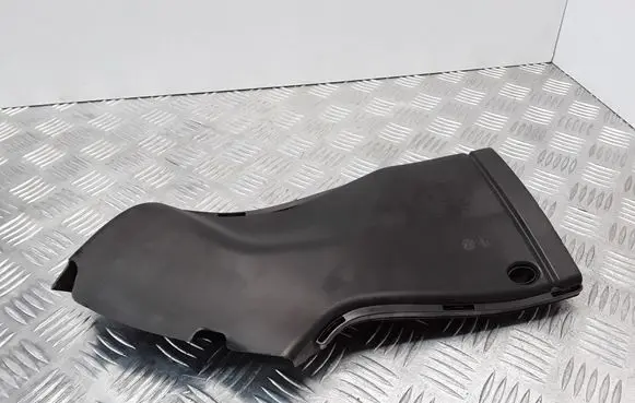 Audi A4 S4 B6 8E 8H Air intake duct part 8E0129618E