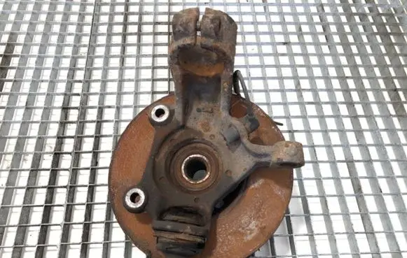 Front wheel hub spindle knuckle