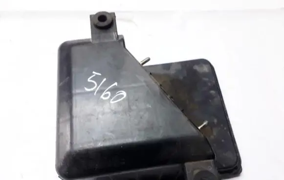 Mitsubishi Space Wagon Air filter box