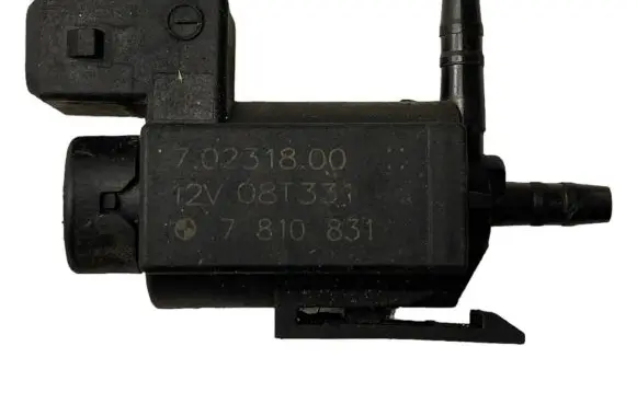 BMW 5 F10 F11 Turbo solenoid valve 7810831 70231800 08T331