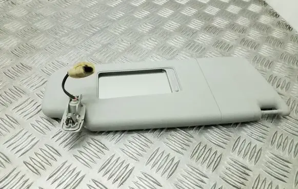 Sun visor