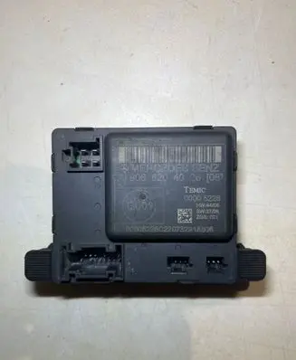 Mercedes-Benz Sprinter W906 Door control unit/module A9068204026