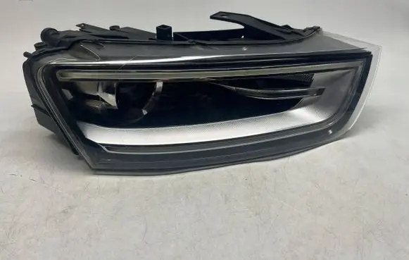 Audi Q3 F3 Headlight/headlamp 8U0941006