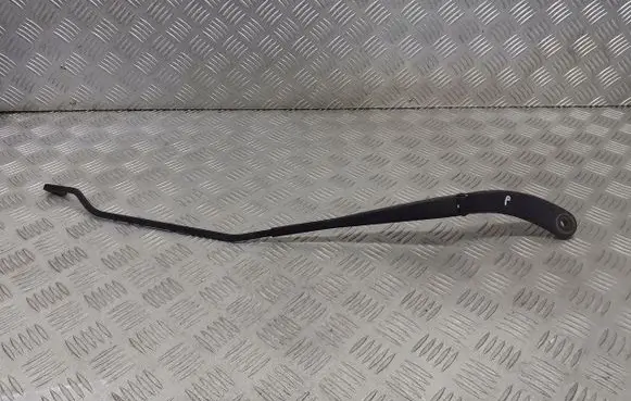 Renault Megane II Front wiper blade arm