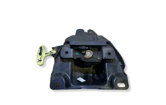 Dodge Charger Tailgate/trunk/boot lock/catch/latch 05065661AF