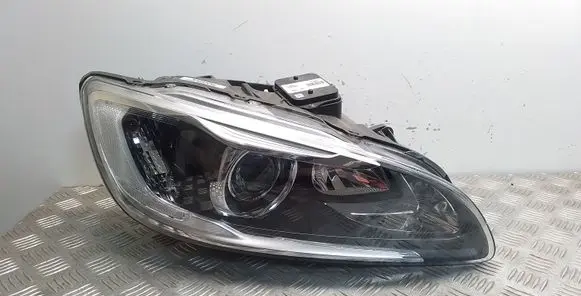 Volvo V60 Headlight/headlamp 311420254
