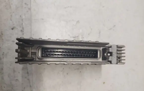 Volkswagen PASSAT B4 ABS control unit/module 357907379