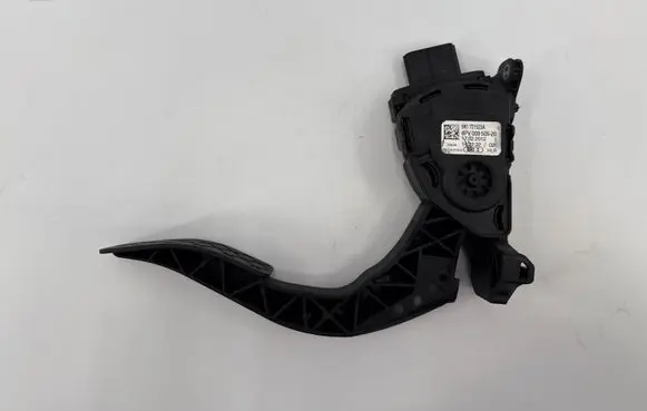 Audi A5 8T 8F Accelerator throttle pedal 8K1721523A