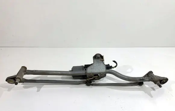 Audi A4 S4 B6 8E 8H Front wiper linkage and motor 8E1955119