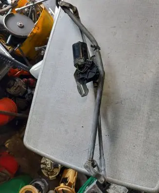 Volkswagen Multivan T4 Front wiper linkage and motor 701955113B