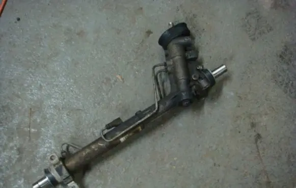 Volkswagen Polo V 6R Steering rack