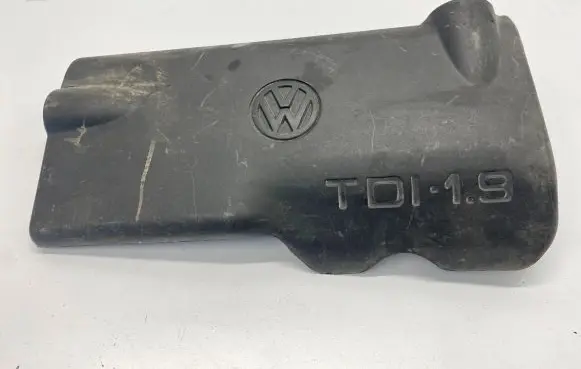Volkswagen PASSAT B4 Engine cover (trim) 028103935a
